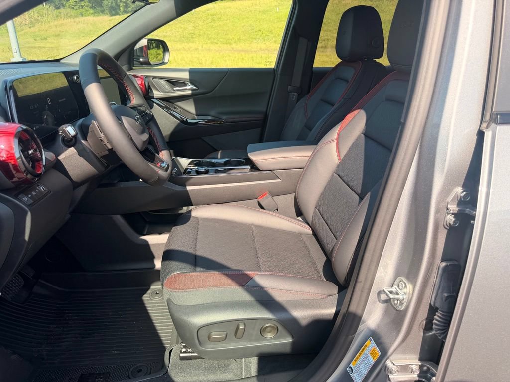 New 2027 Chevrolet Equinox RS w/ Safety and Technology Package AWD/4WD image 30