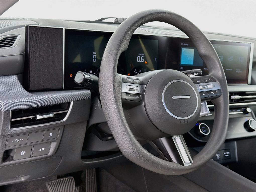 Used 2025 Hyundai Sonata SEL FWD image 40