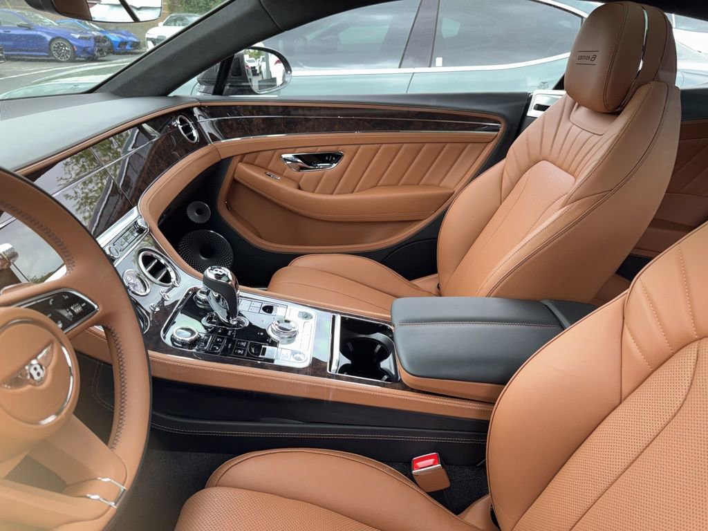 Used 2024 Bentley Continental GT AWD/4WD image 3