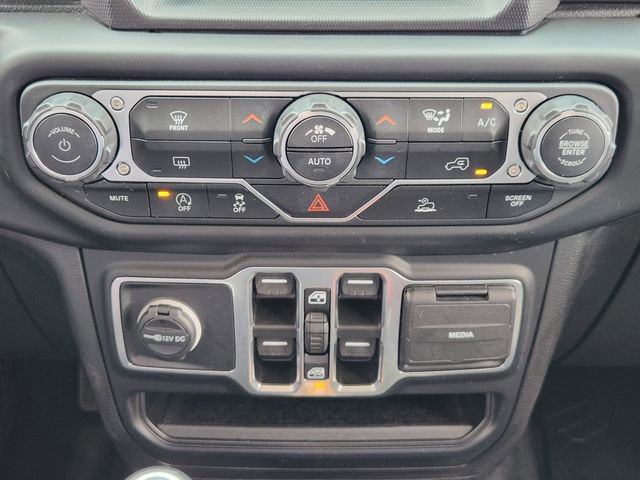Used 2023 Jeep Gladiator Sport AWD/4WD image 18