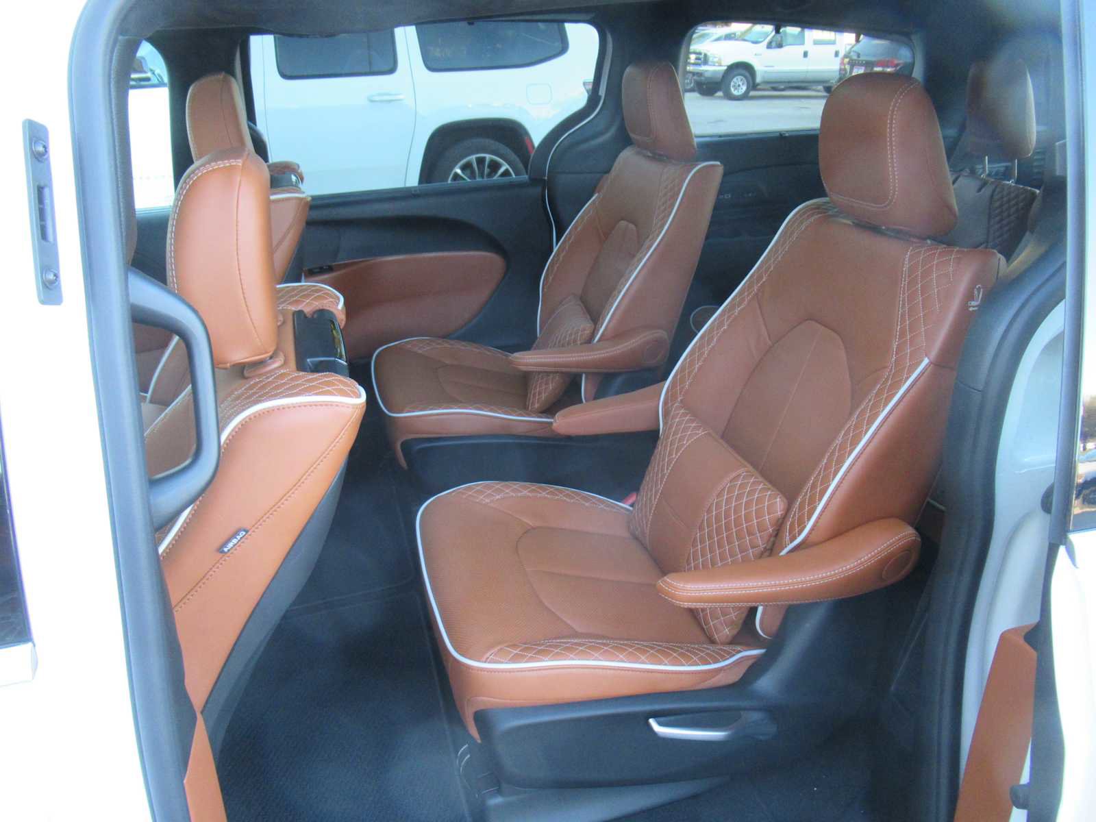 New 2026 Chrysler Pacifica Pinnacle image 52