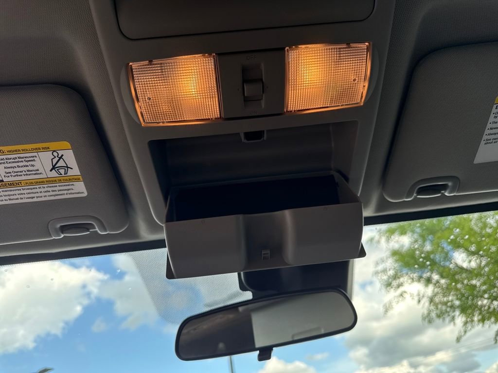 Used 2024 Nissan Frontier SV w/ SV Convenience Package image 46