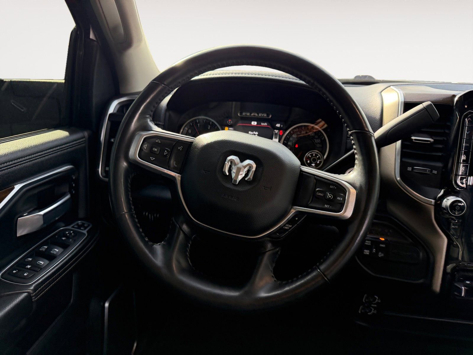 Used 2023 RAM 2500 Laramie image 12