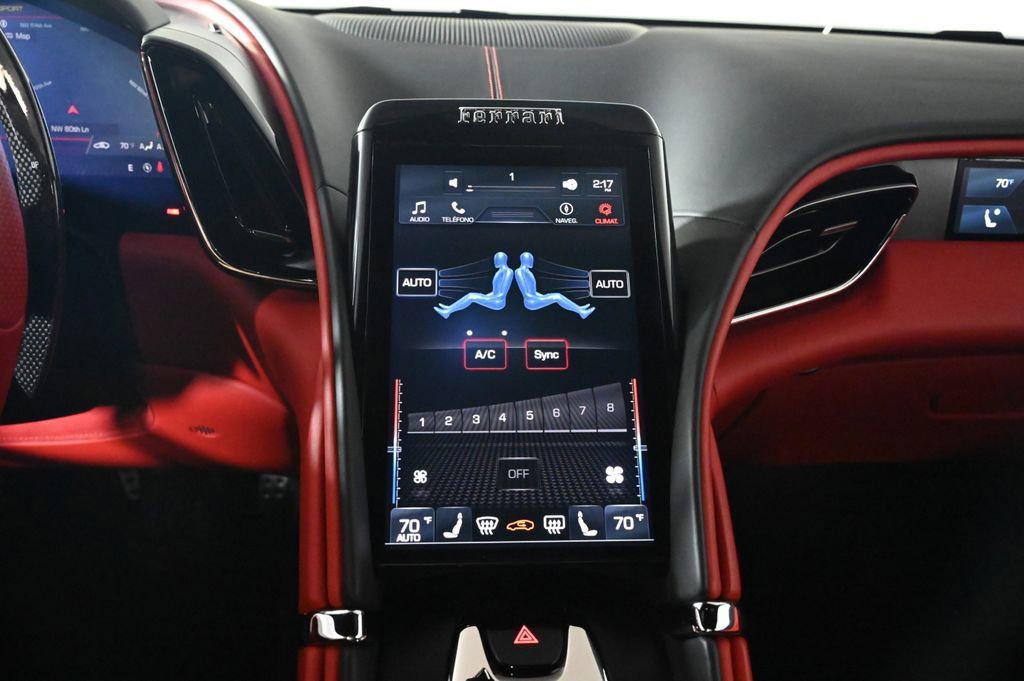 Used 2022 Ferrari Roma RWD image 15