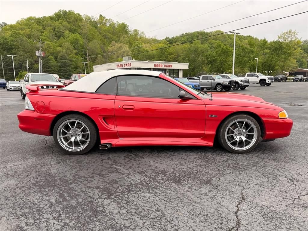 Used 1996 Ford Mustang GT RWD image 4