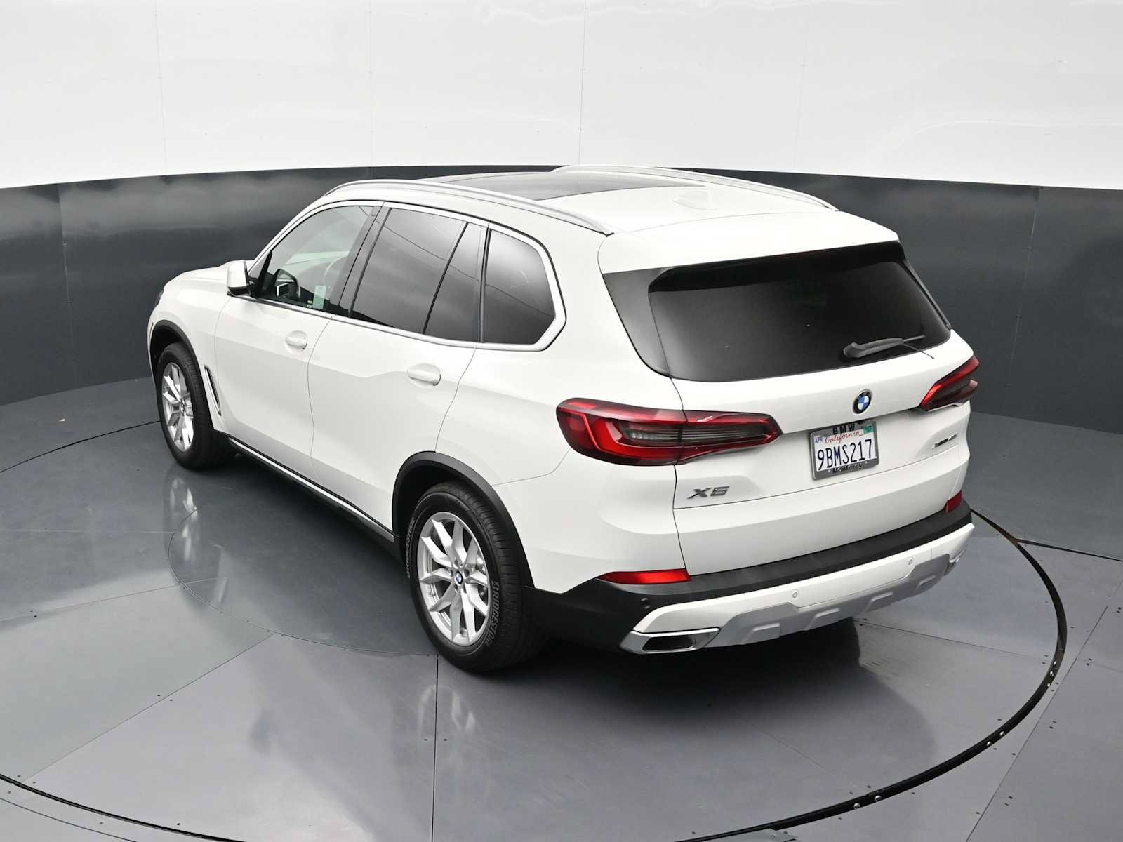 Used 2019 BMW X5 xDrive40i w/ Convenience Package AWD/4WD image 22