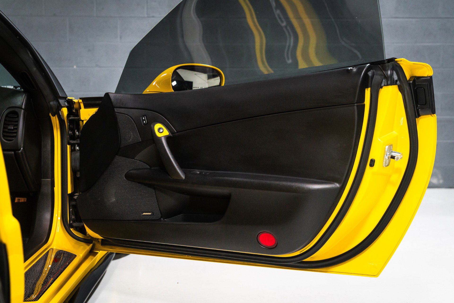 Used 2006 Chevrolet Corvette Z06 w/ Preferred Equipment Group image 27