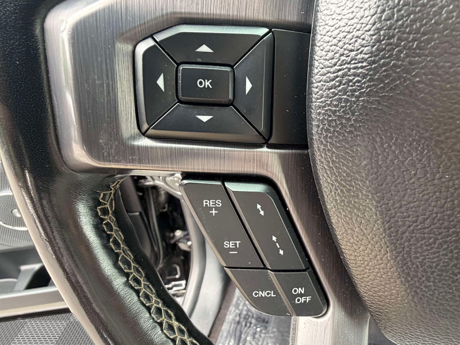 Used 2018 Ford Expedition Max Platinum AWD/4WD image 14