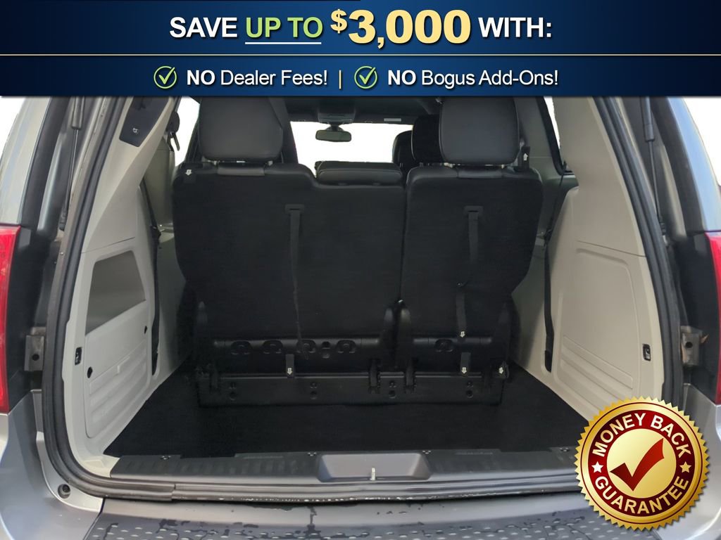 Used 2020 Dodge Grand Caravan SXT image 24