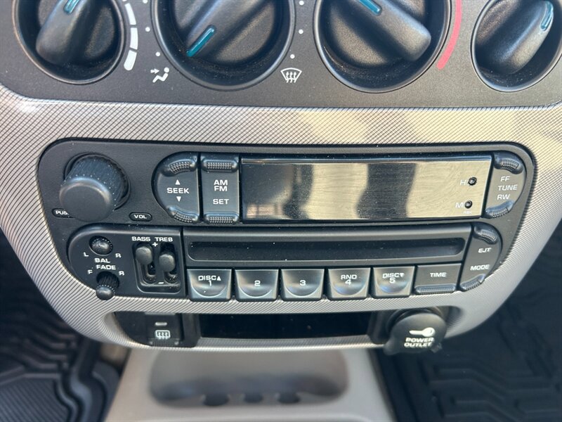 Used 2003 Dodge Neon SXT FWD image 15
