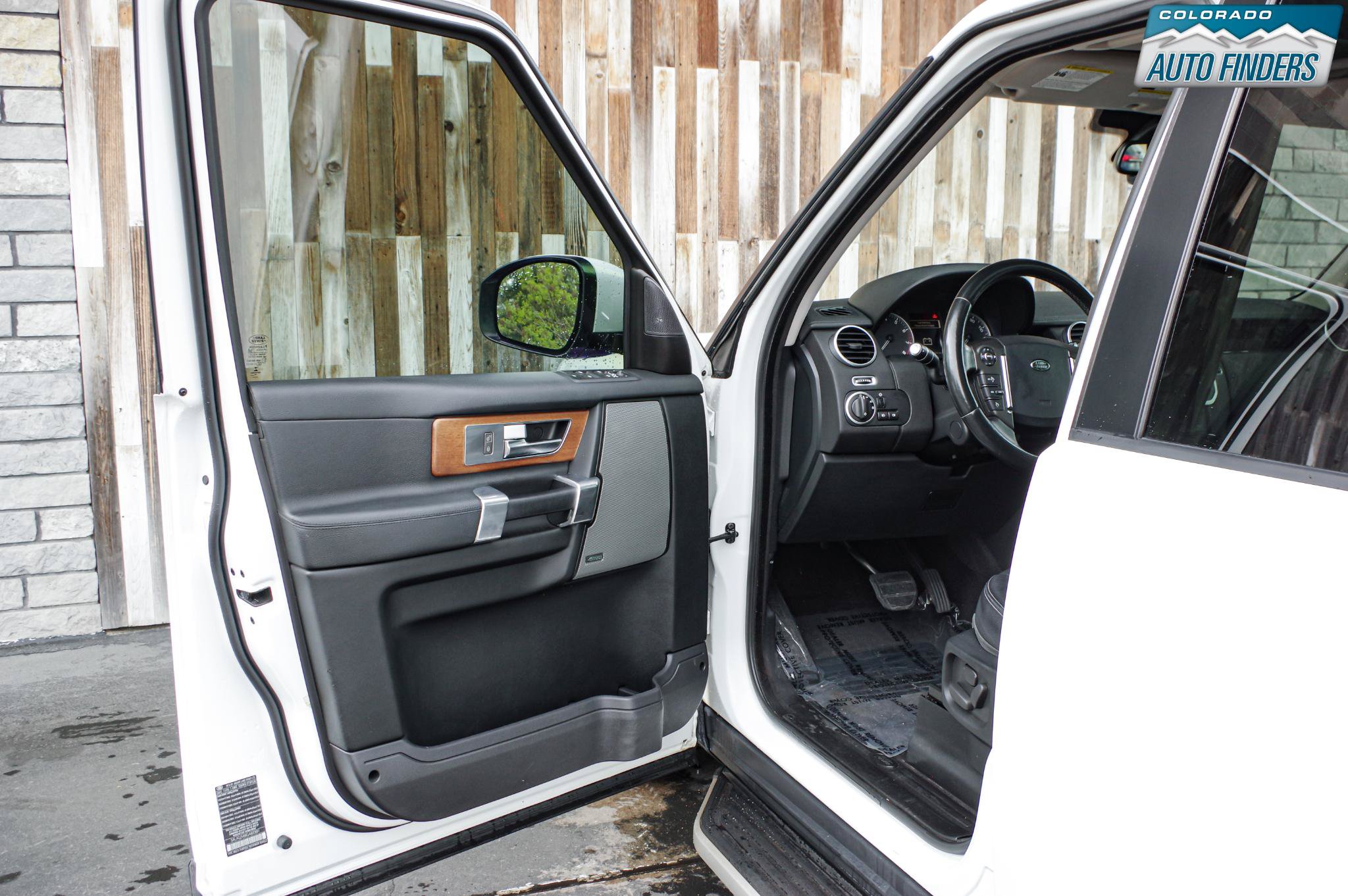 Used 2016 Land Rover LR4 HSE AWD/4WD image 10