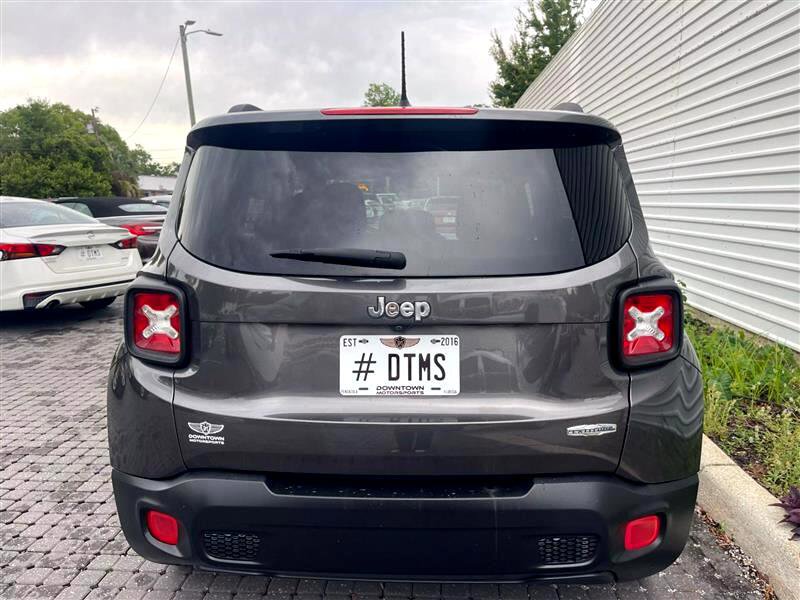 Used 2017 Jeep Renegade Latitude image 3
