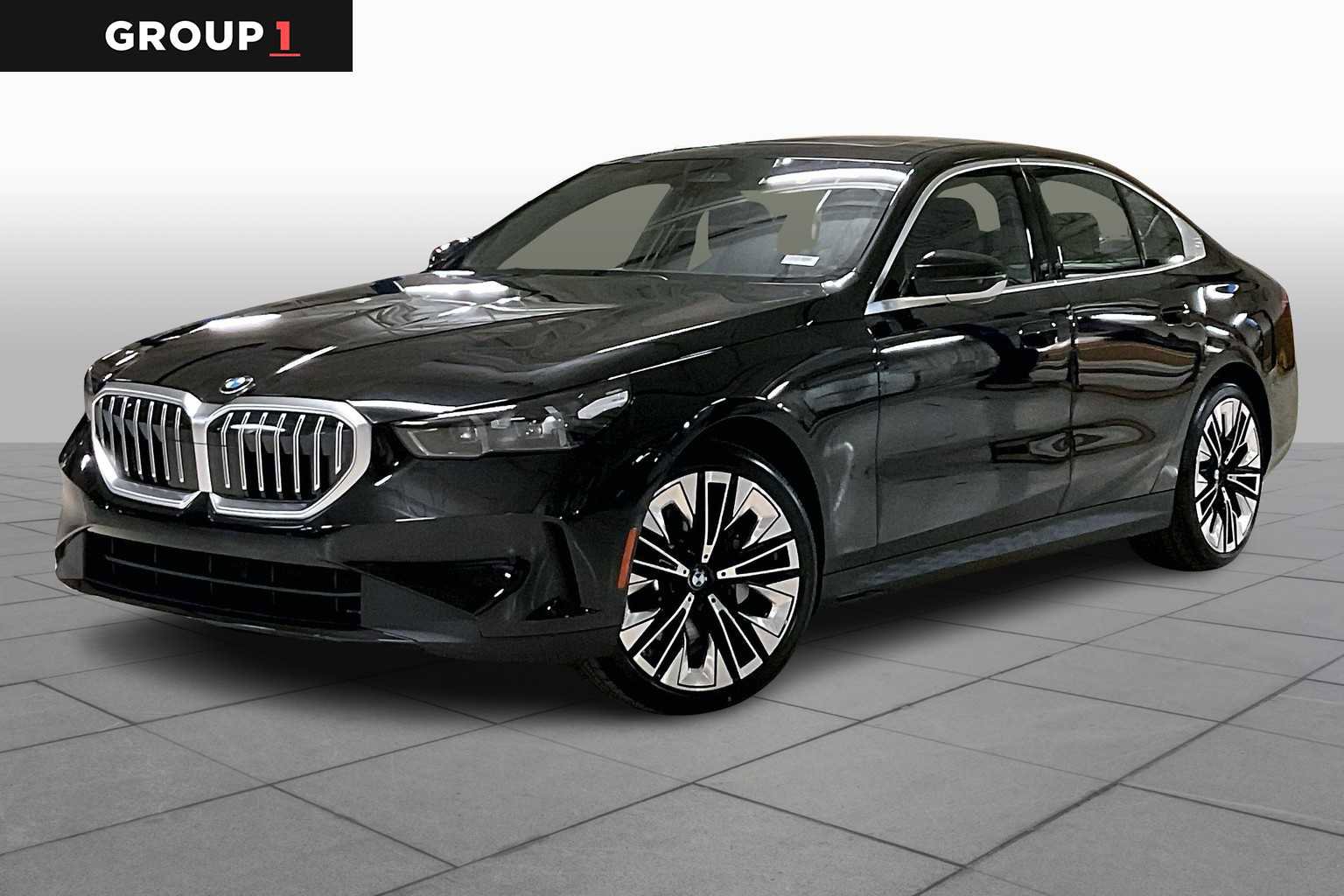 Used 2025 BMW 530i RWD image 1