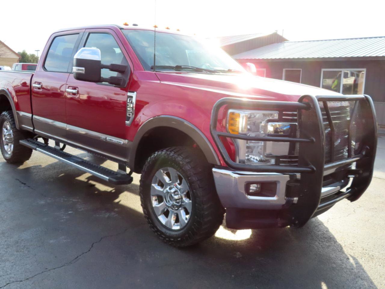 Used 2017 Ford F350 Lariat w/ Chrome Package image 23