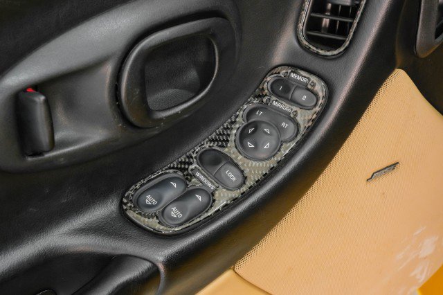 Used 2004 Chevrolet Corvette Convertible w/ Preferred Equipment Group image 32