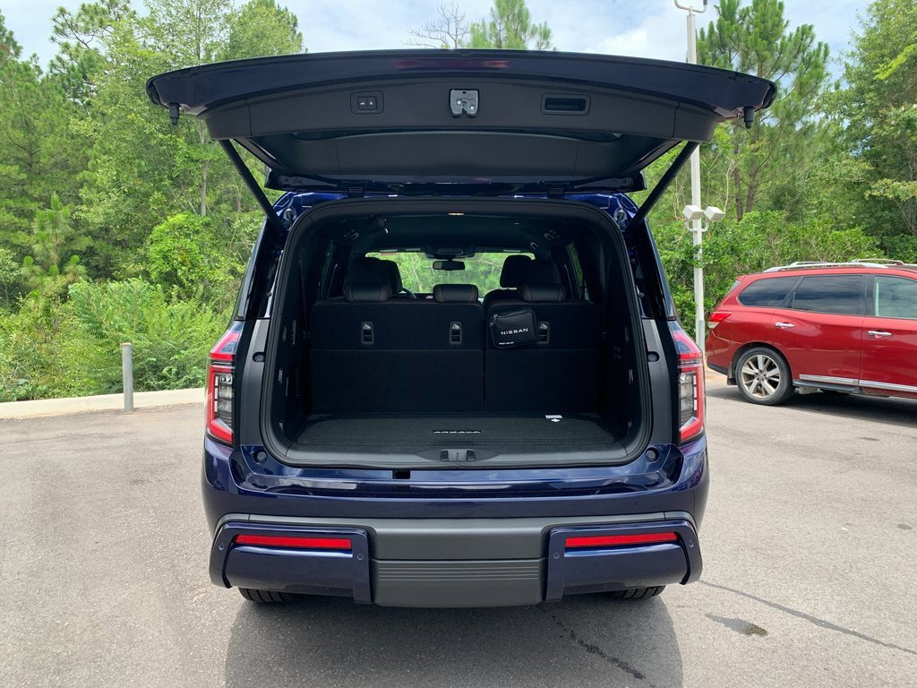 New 2025 Nissan Armada SL w/ Captain's Chari Seat Package image 5