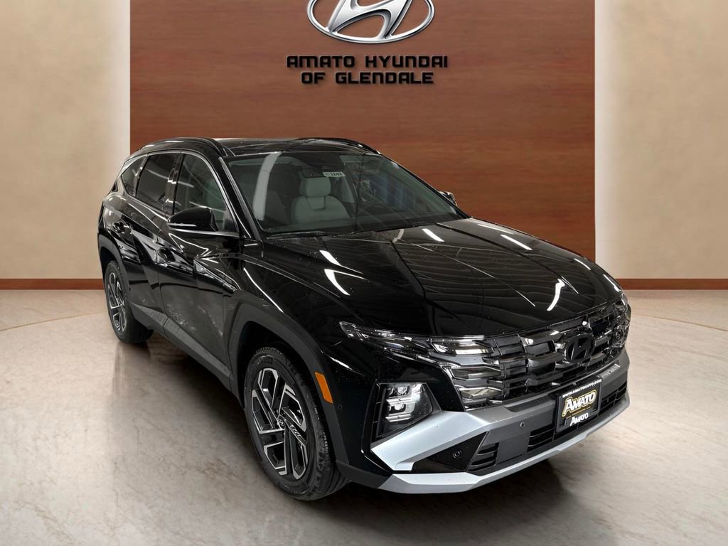 Certified 2025 Hyundai Tucson Limited AWD/4WD image 8