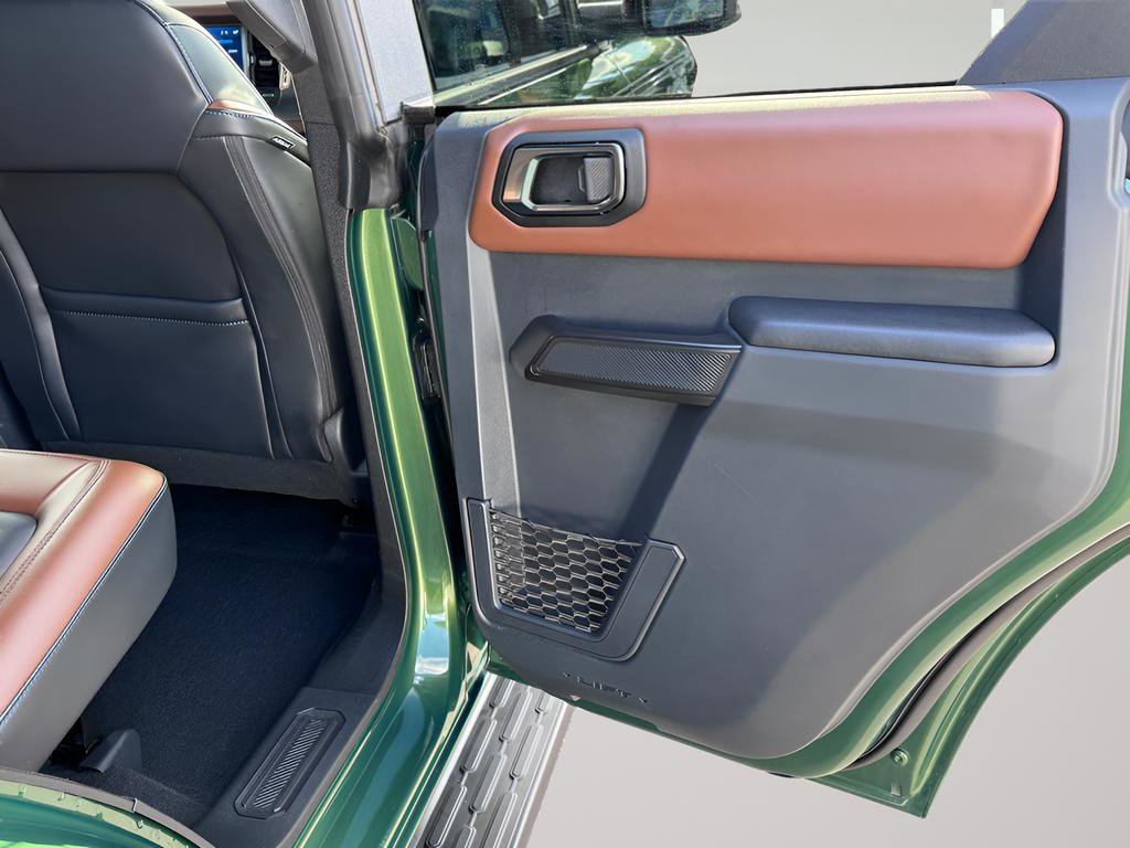 Used 2024 Ford Bronco Outer Banks image 32