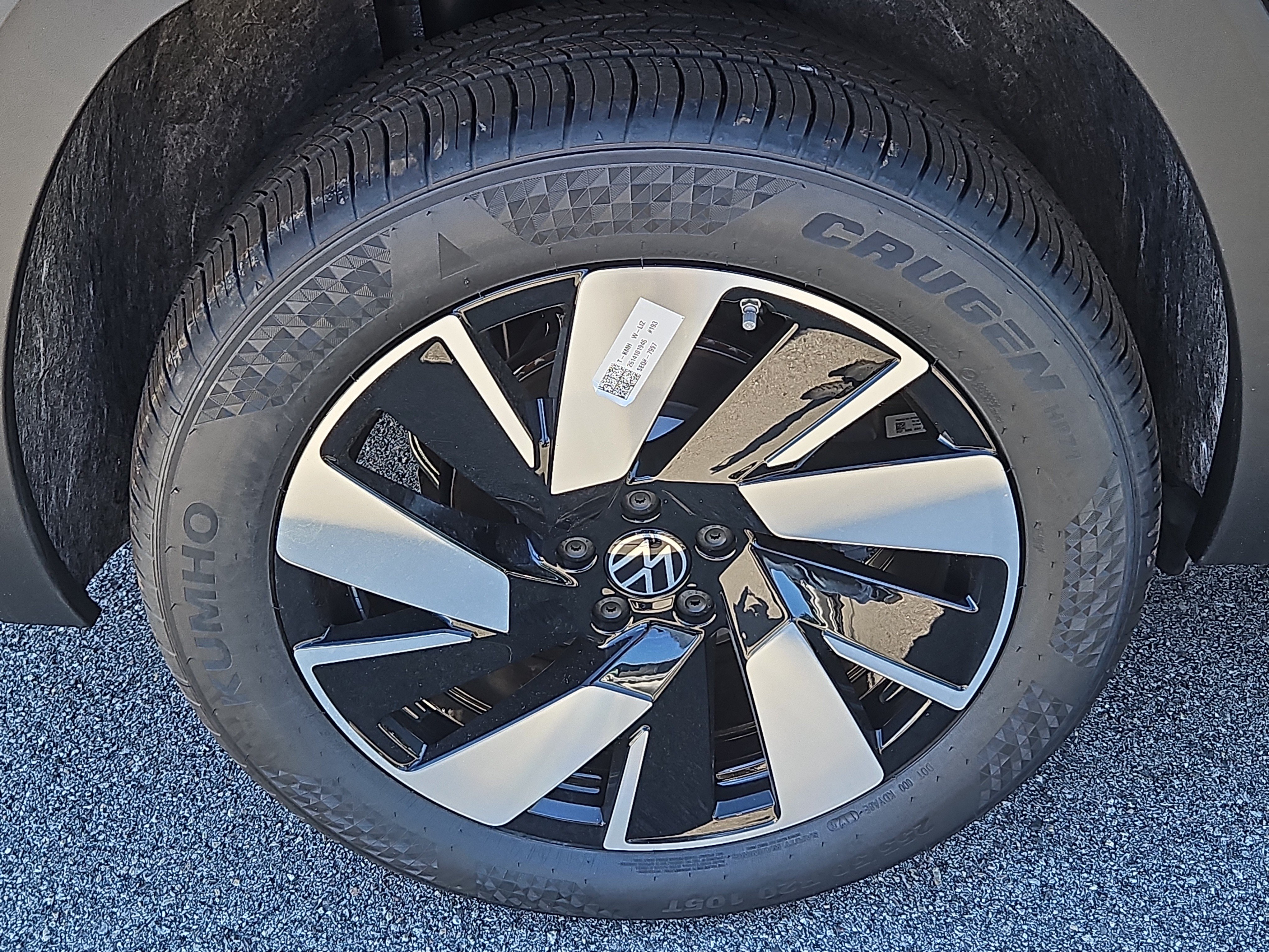 New 2026 Volkswagen Atlas Cross Sport SE AWD/4WD image 17