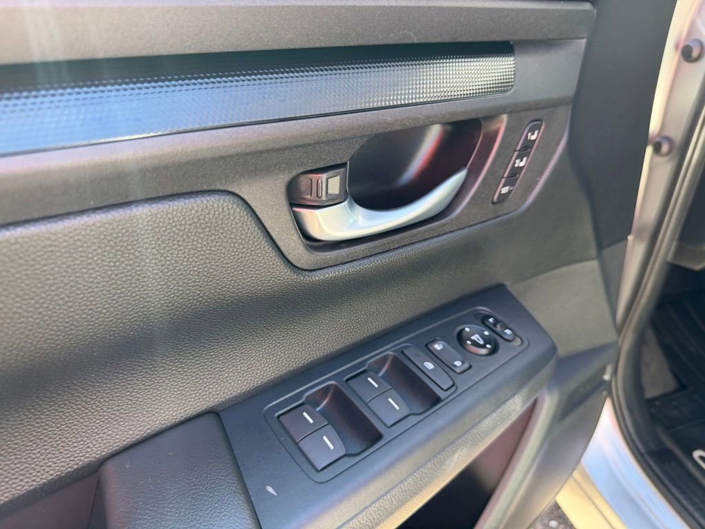 Certified 2025 Honda CR-V Sport-L image 17