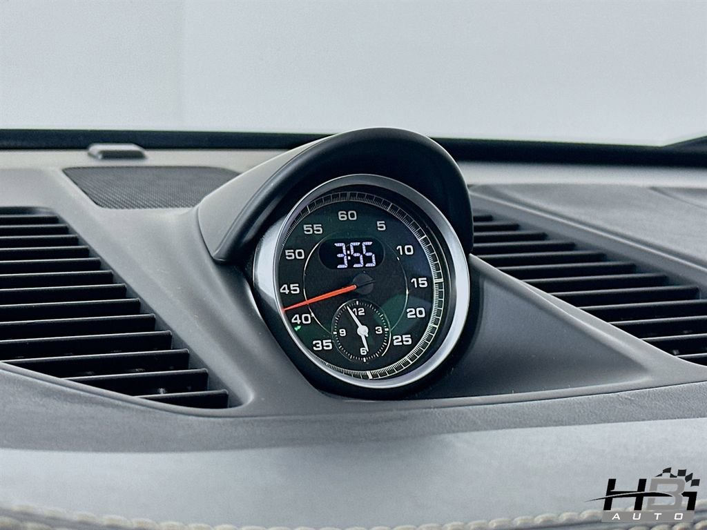 Used 2015 Porsche 911 Carrera 4 image 20