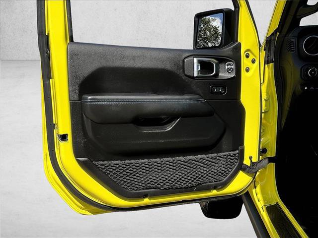 Used 2022 Jeep Wrangler Unlimited Rubicon 4xe w/ Cold Weather Group AWD/4WD image 17