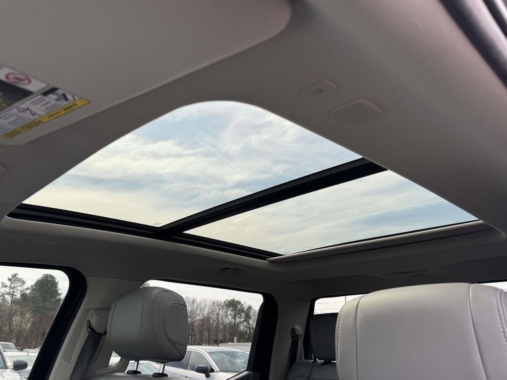 Used 2022 Toyota Tundra Limited image 21