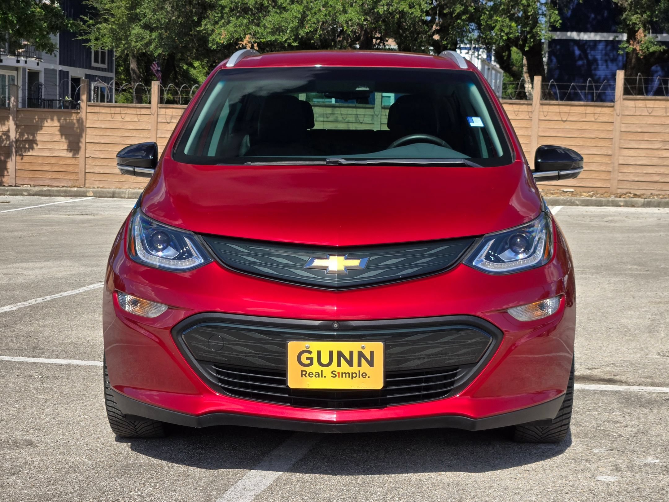 Used 2019 Chevrolet Bolt Premier w/ Infotainment Package FWD image 9