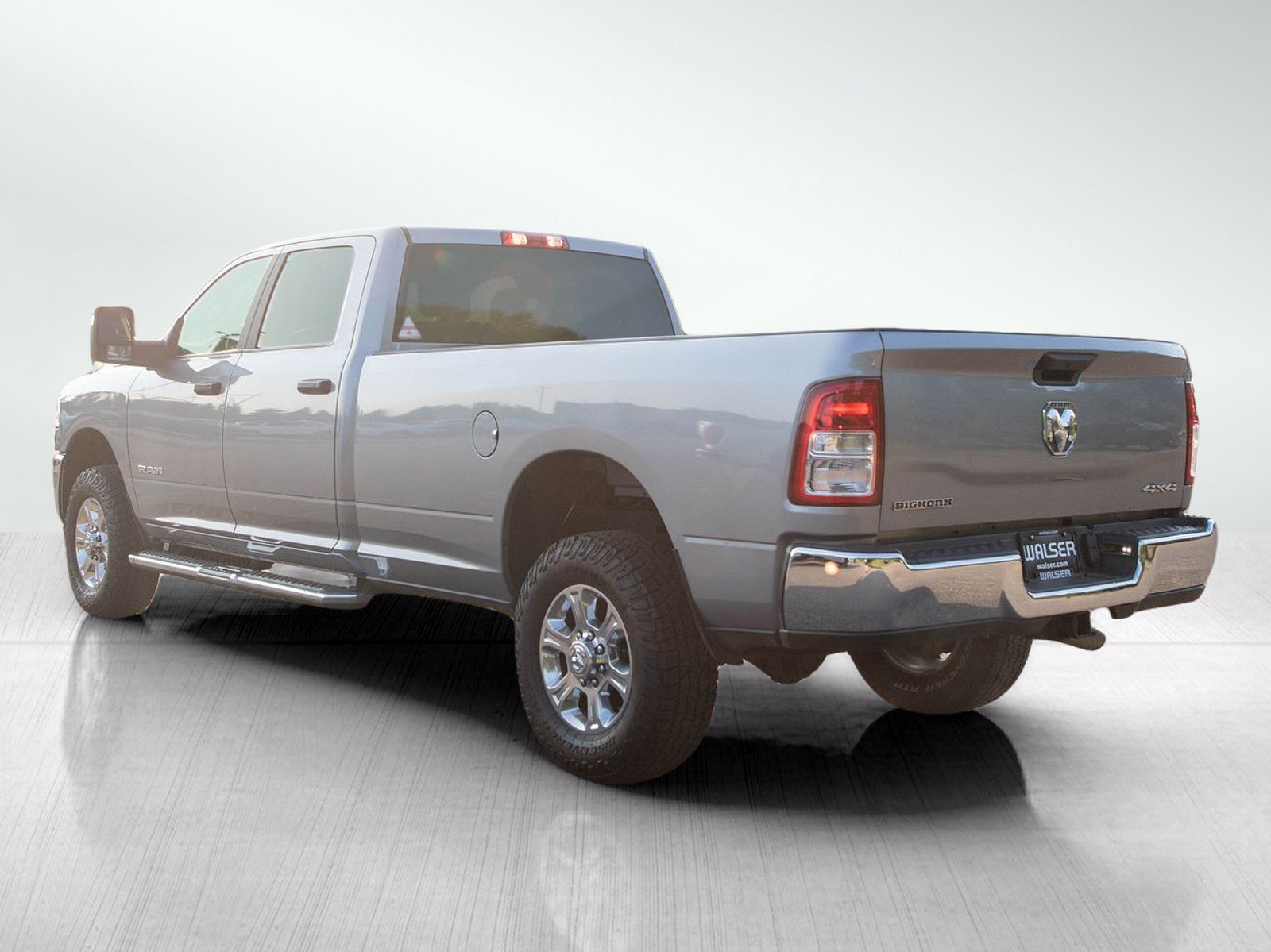 Used 2024 RAM 2500 Big Horn AWD/4WD image 3