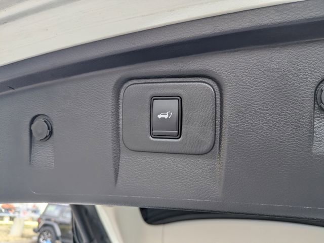 Used 2023 Nissan Murano Platinum w/ Cargo Package image 30