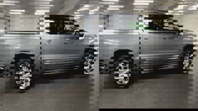 Certified 2025 Chevrolet Silverado 1500 High Country image 9