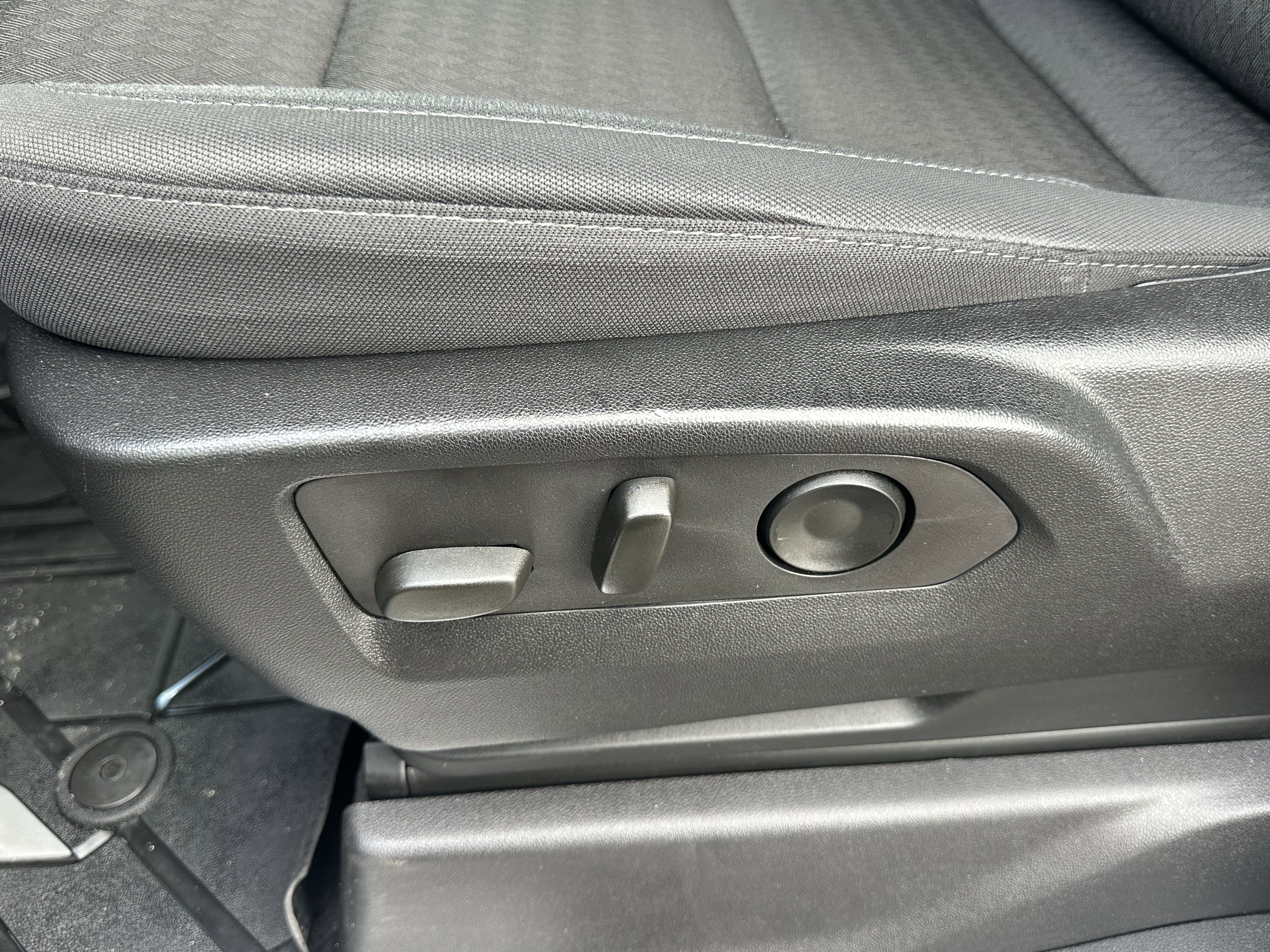 Used 2024 Chevrolet Silverado 2500 LT w/ All Star Edition image 33