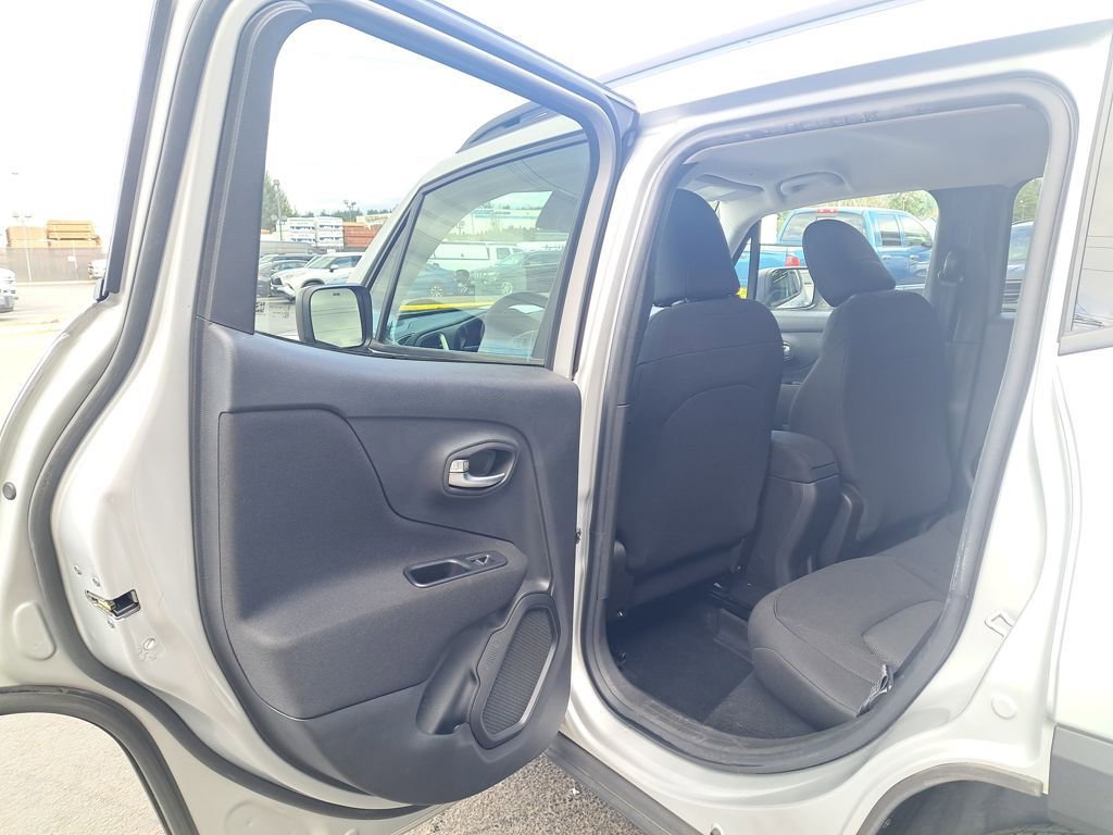 Used 2020 Jeep Renegade Sport w/ Sport Appearance Group AWD/4WD image 12