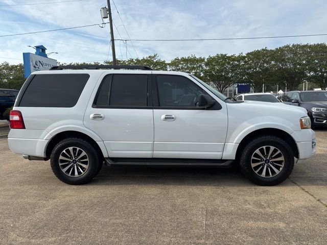 Used 2016 Ford Expedition XLT RWD image 4