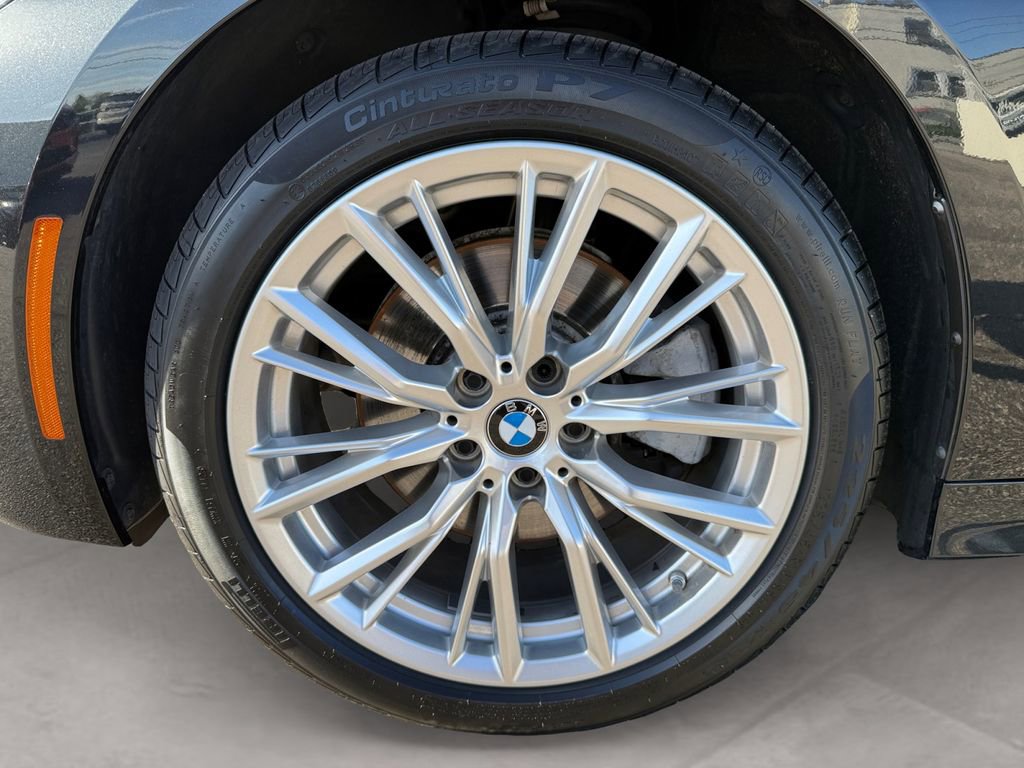 Certified 2023 BMW 330i xDrive Sedan w/ Driving Assistance Package AWD/4WD image 14