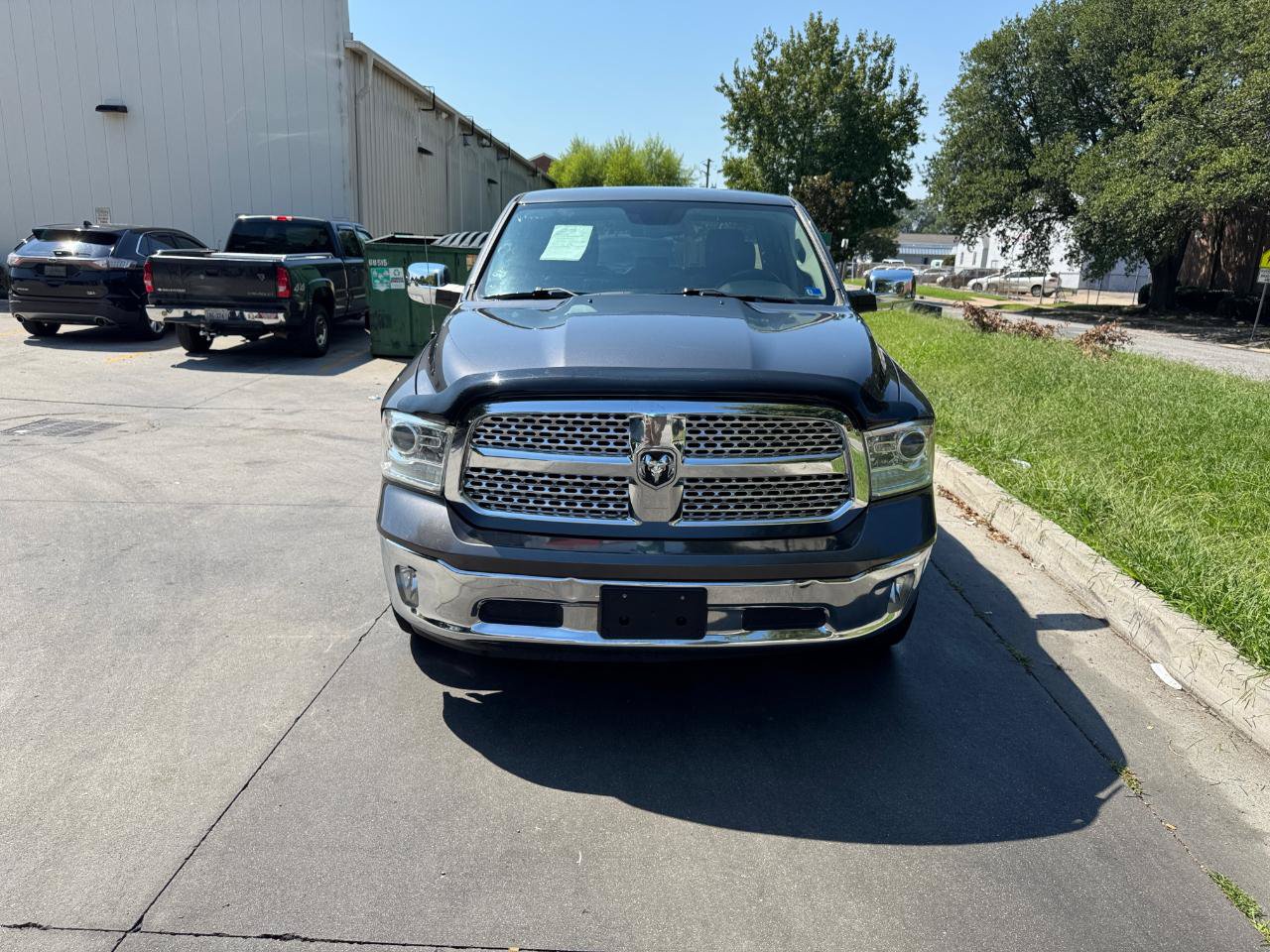 Used 2016 RAM 1500 Laramie AWD/4WD image 5