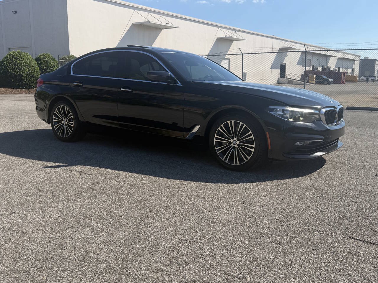Used 2017 BMW 530i RWD image 6