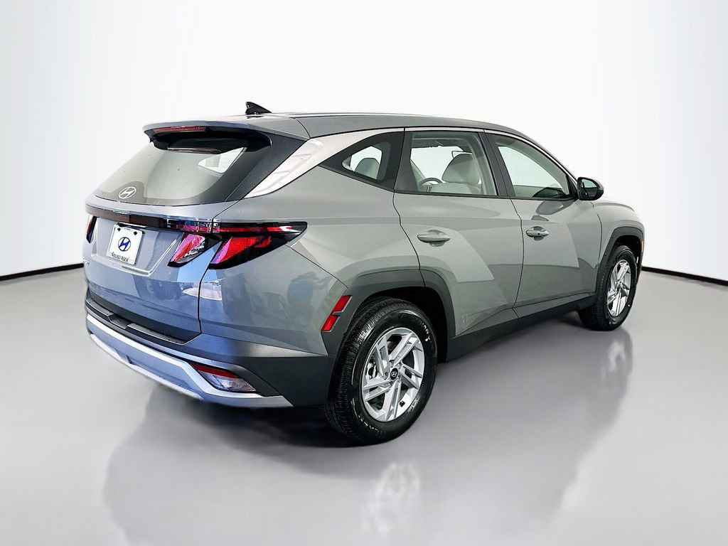 New 2026 Hyundai Tucson SE image 5