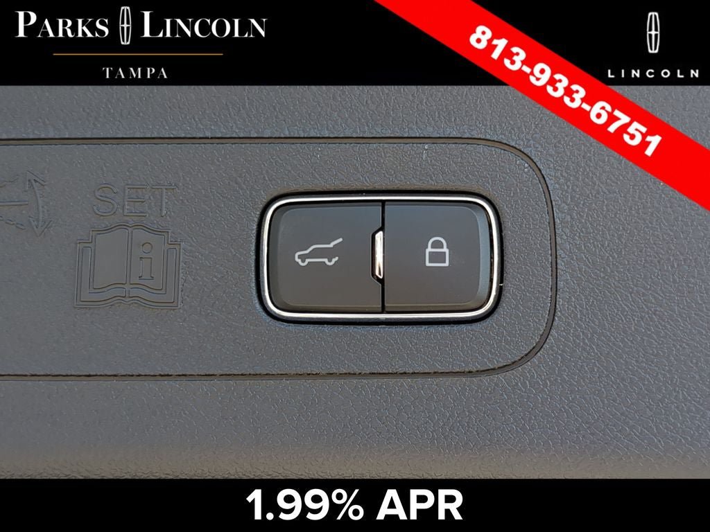 Used 2026 Lincoln Aviator Reserve w/ Luxury Package RWD image 9
