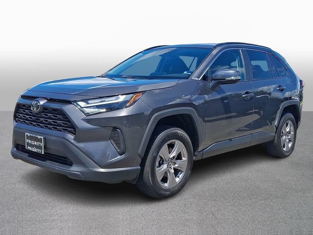 Used 2025 Toyota RAV4 XLE AWD/4WD image 1