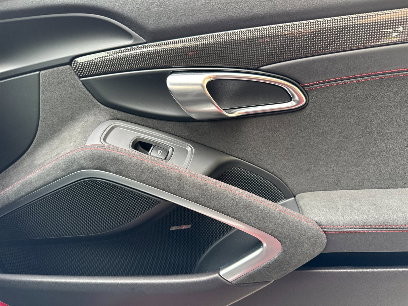 Used 2024 Porsche 718 Cayman GT4 image 17