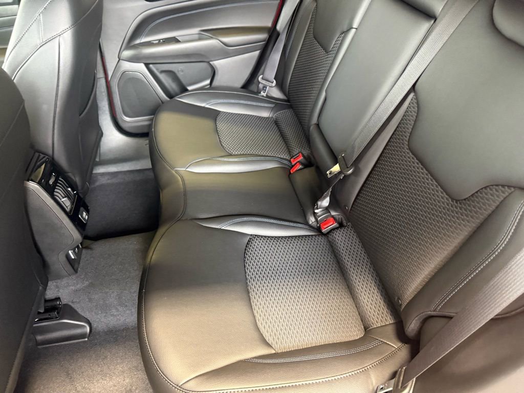 New 2026 Jeep Compass Latitude image 37