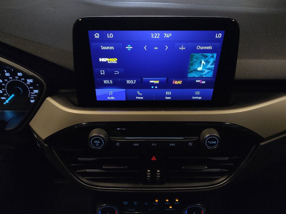 Used 2022 Ford Escape SE w/ SE Sport Appearance Package FWD image 25