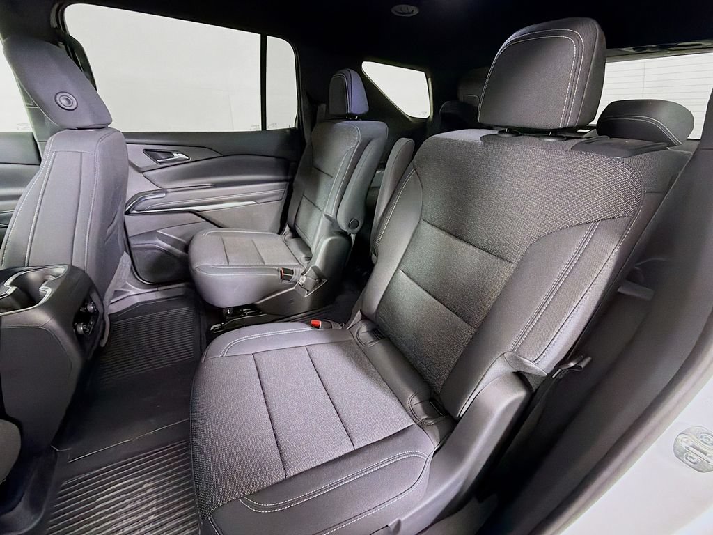 New 2026 Chevrolet Traverse LT w/ LPO, Floor Liner Package AWD/4WD image 17