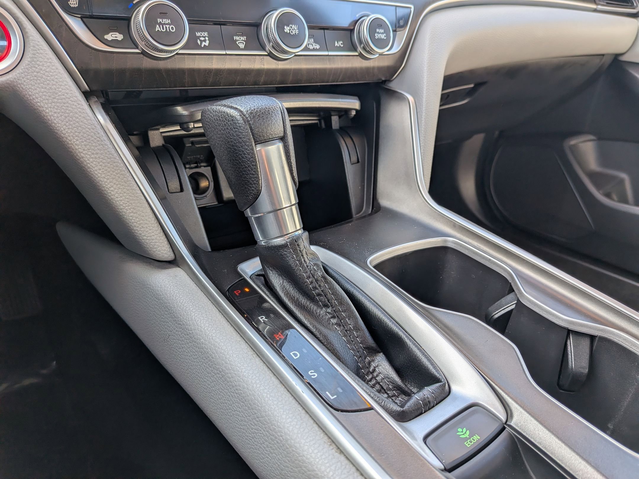 Certified 2019 Honda Accord EX image 17