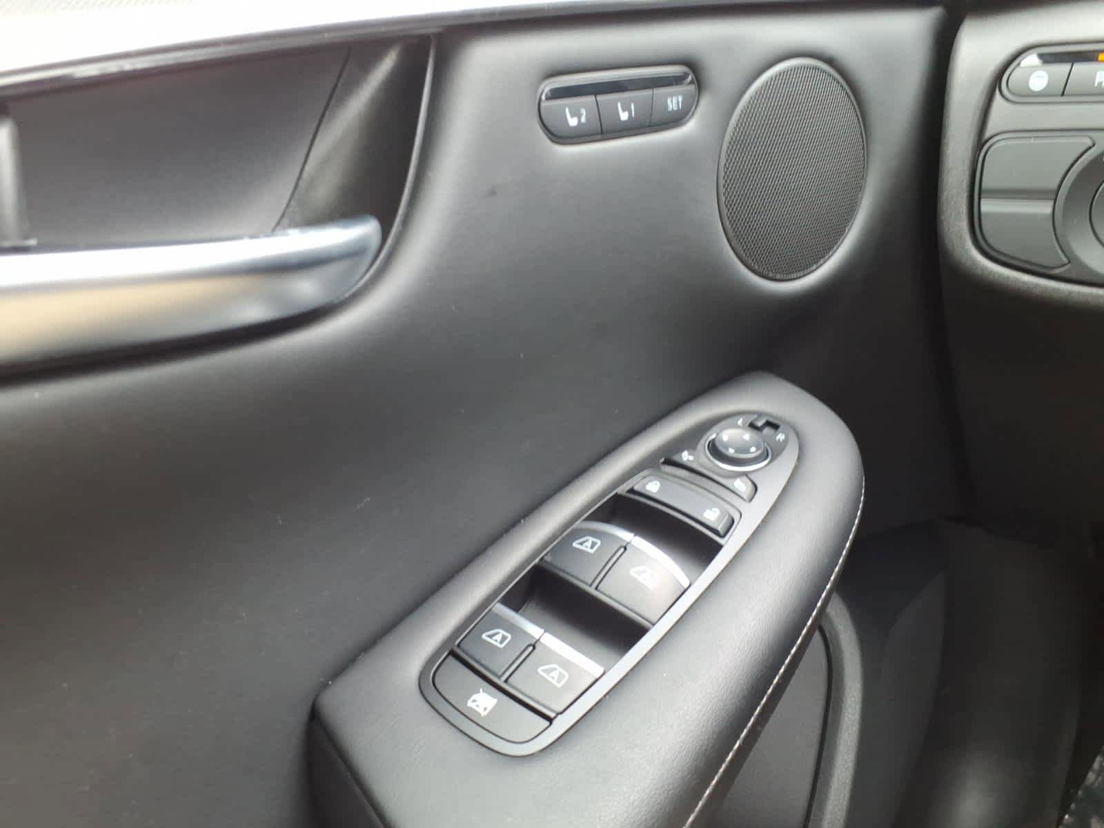 Certified 2023 INFINITI QX50 Luxe AWD/4WD image 21