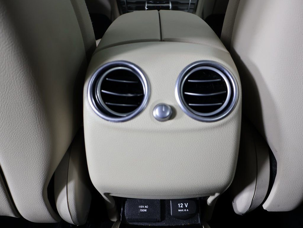 Used 2017 Mercedes-Benz GLC 300 4MATIC image 24