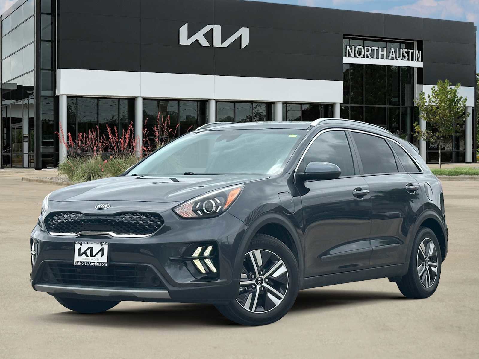 Used 2020 Kia Niro LXS image 1
