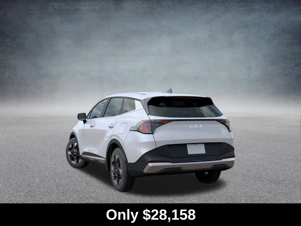 Used 2026 Kia Sportage LX image 4