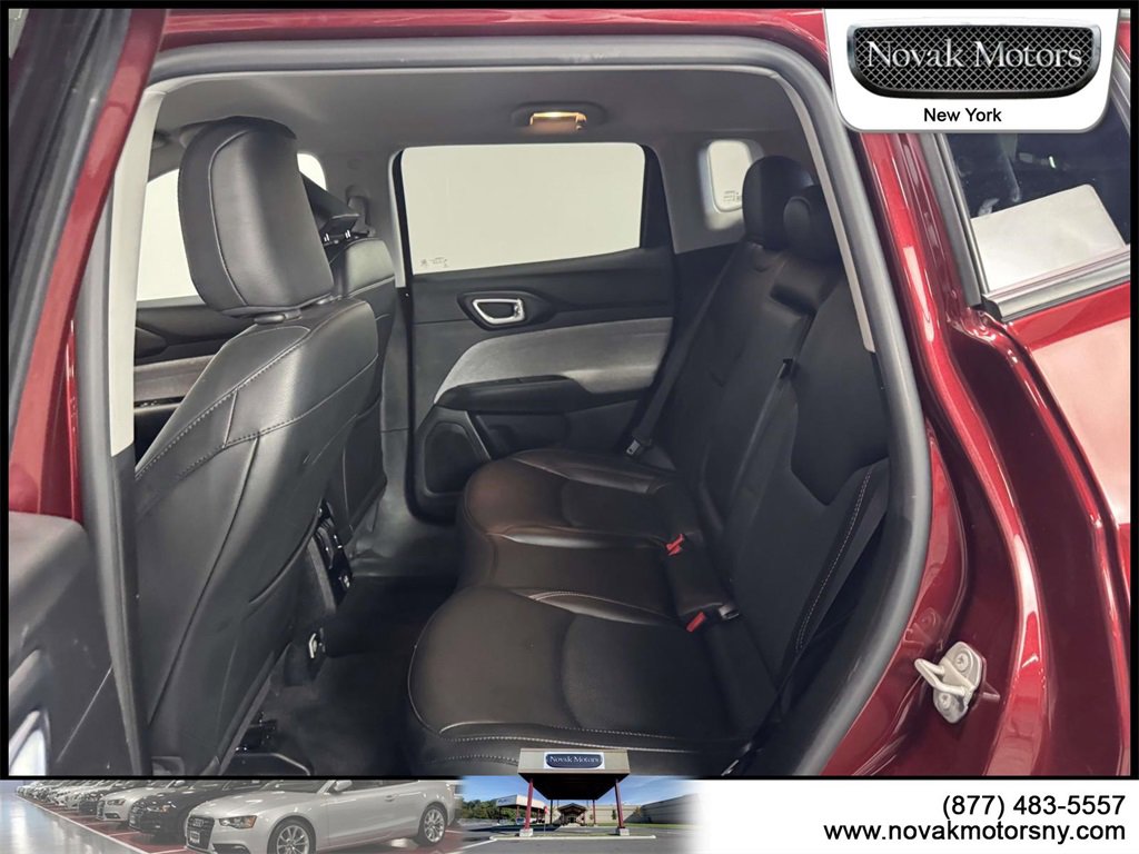 Used 2022 Jeep Compass Latitude image 11